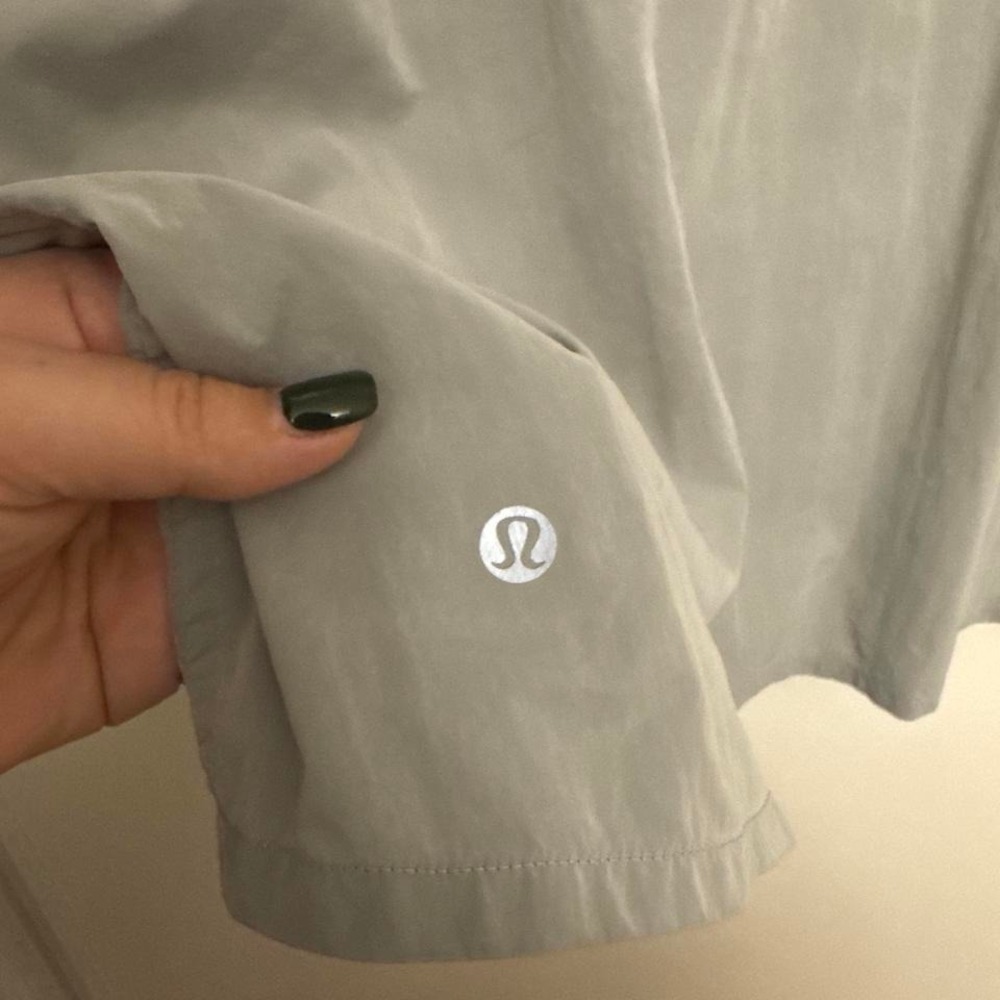 Lululemon pack and glyde lightweight jacket - Picture 6 of 6